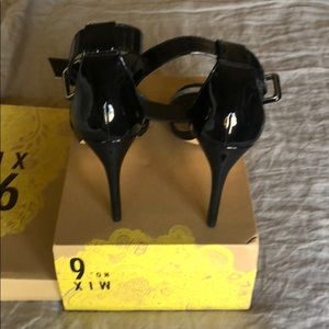 Black high heel shoes.